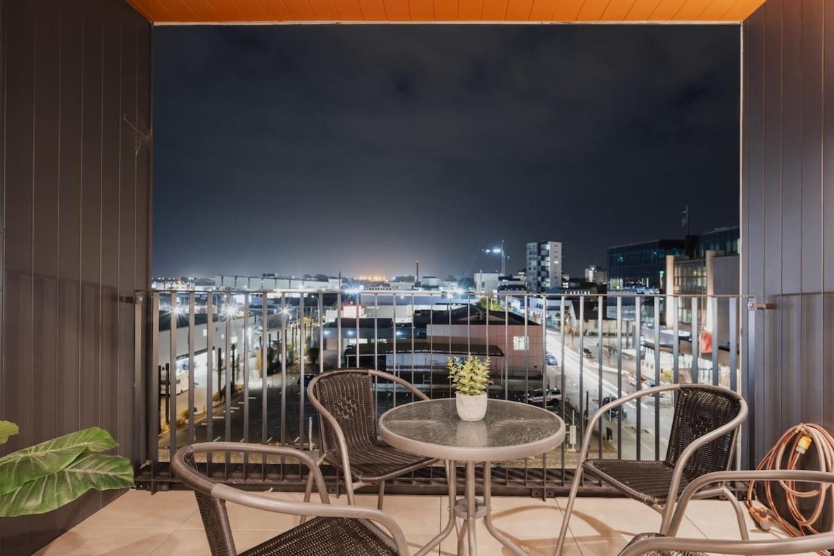 Serene Spaces On Tuam - 2 Bedroom Apartment 크라이스트처치 외부 사진